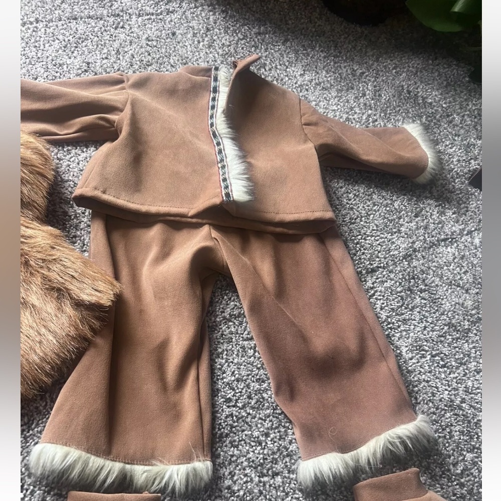 Indian Costume FUR Complete With Bootie Unused Approx. Size 3 Months, Infant